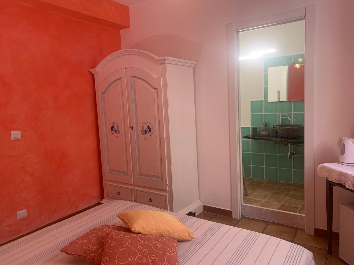 Da Ida Hotell Bosa Exteriör bild